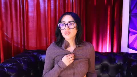 Lauren online show from August 11, 2:41 pm