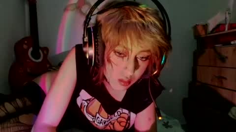 kasskittenboy30 online show from August 14, 3:43 am