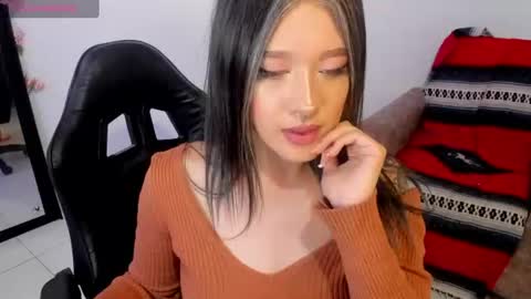 Alicia online show from August 16, 3:54 am