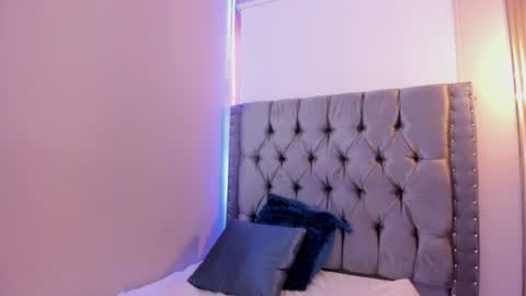 kataleya_monet online show from August 6, 1:32 pm