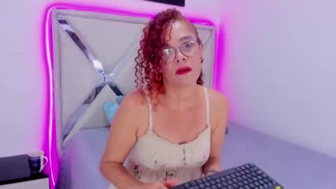kataleya  online show from August 6, 1:43 pm