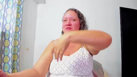 katalina_rivera online show from August 1, 4:57 pm