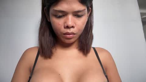 katalinahugecumxx online show from August 3, 8:10 am