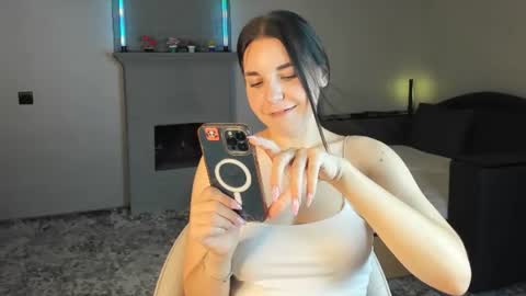 KATE online show from August 8, 8:14 am