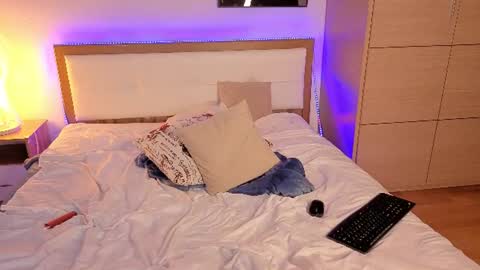 kate_sparkl online show from July 11, 10:49 pm