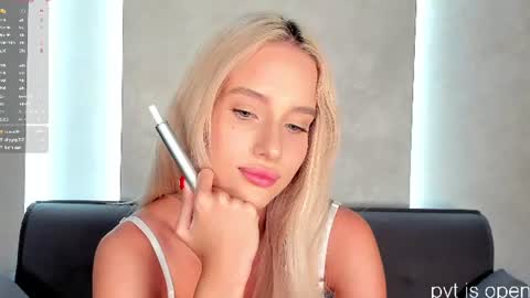 katebremar online show from July 16, 7:58 pm