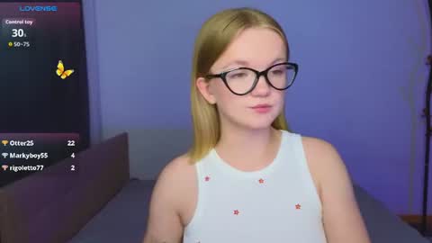 katebunnys online show from August 11, 9:17 pm