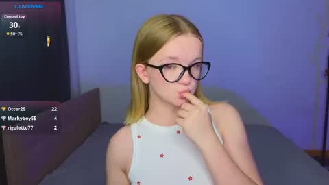 katebunnys online show from August 11, 10:23 pm