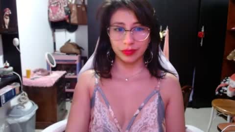 Kateeen18 online show from August 6, 5:06 am