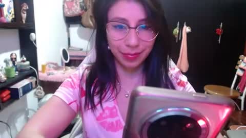 Kateeen18 online show from August 11, 5:31 am