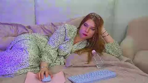 Kate online show from July 31, 12:44 pm