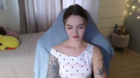 Im Kate   follow me on Instagram - littlekate708 3 online show from July 18, 12:17 pm