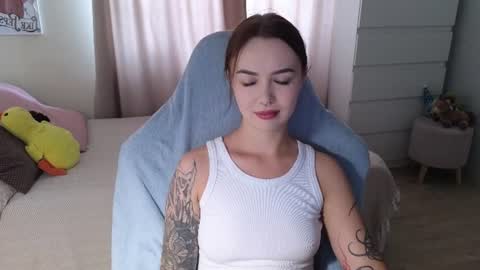 Im Kate   follow me on Instagram - littlekate708 3 online show from July 28, 7:03 am