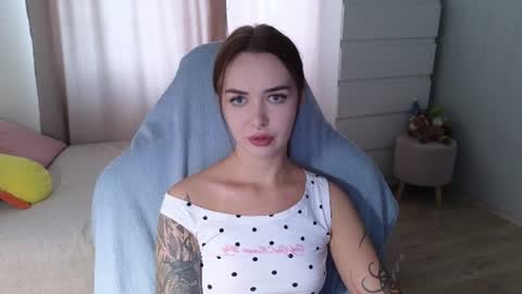 Im Kate   follow me on Instagram - littlekate708 3 online show from August 1, 9:04 am