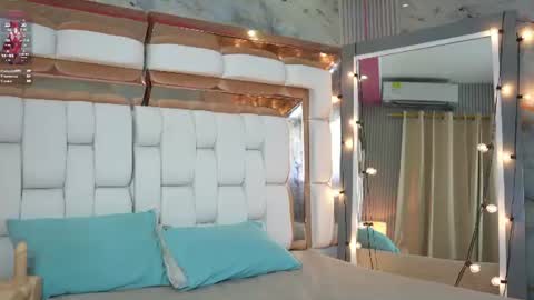 katha_mullerr online show from June 19, 10:32 pm