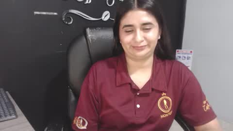 Call me Lau  online show from March 7, 1:46 am