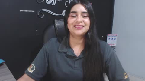 Call me Lau  online show from April 4, 11:34 pm