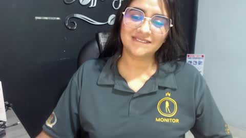 Call me Lau  online show from April 30, 12:57 am