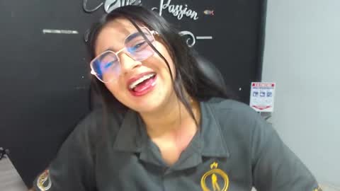 Call me Lau  online show from May 2, 11:09 pm