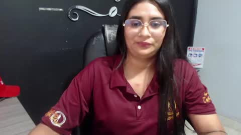 Call me Lau  online show from July 24, 11:30 pm