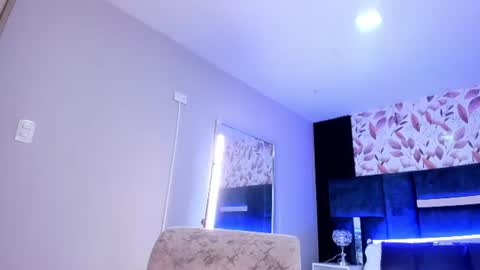 KatheGomez  online show from August 8, 6:57 am