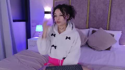 KatheGomez  online show from August 13, 6:38 am