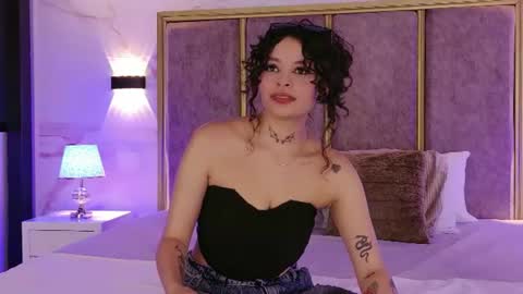 KatheGomez  online show from August 14, 3:43 am