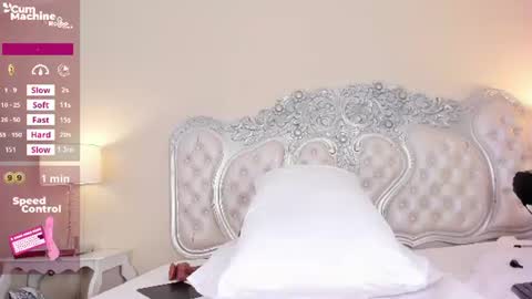 Katheolson online show from August 11, 12:01 am