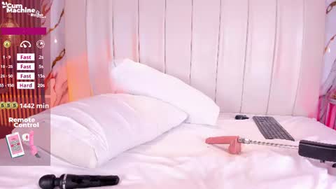 Katheolson online show from August 12, 11:29 pm