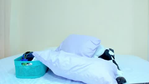 katherin_09 online show from August 2, 4:52 am