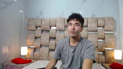 Kaht y Aiden online show from August 14, 6:00 pm