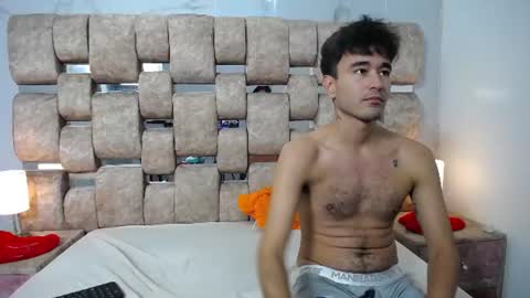 Kaht y Aiden online show from August 14, 10:35 pm