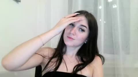 katie_foxi online show from August 13, 12:35 am
