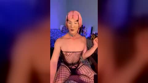 katiebabykitty online show from June 14, 4:09 am