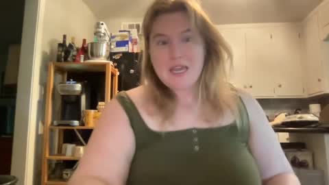 katiecopper27 online show from August 15, 3:05 pm