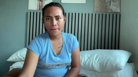 katiefrox  online show from August 4, 9:17 am