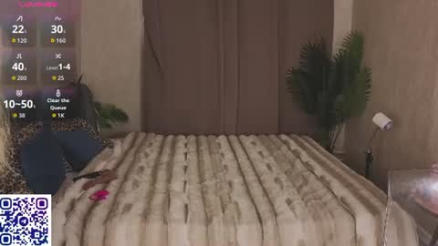Amy online show from August 6, 3:27 am