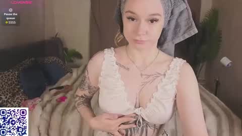 Amy online show from August 6, 4:55 am