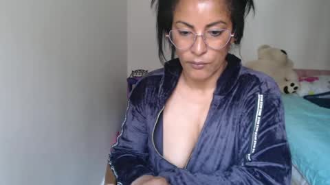 KattleyaGrey online show from August 12, 6:21 pm