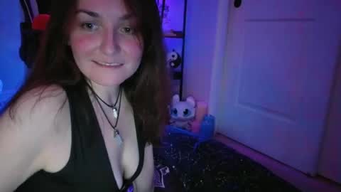 Josie live show Tuesday Wednesday and Thursday online show from June 20, 6:35 am