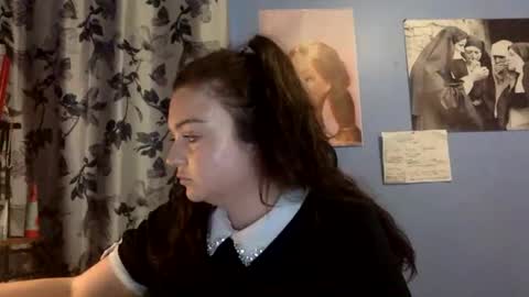 kattyx0x online show from June 3, 6:44 pm