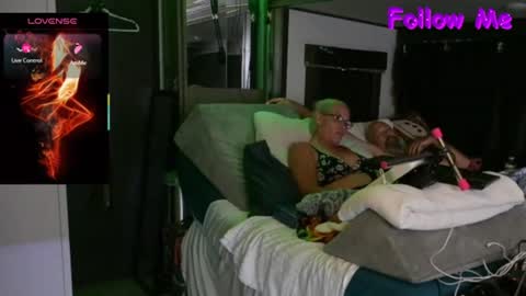 katycouple69 online show from July 12, 1:34 am