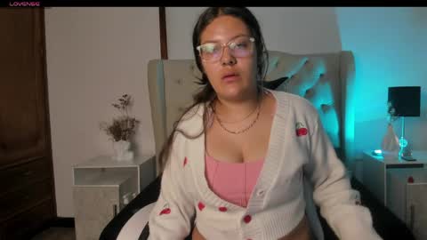 katygone online show from April 17, 5:14 am