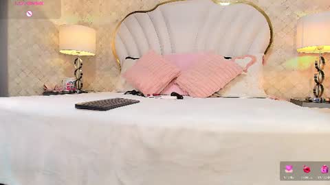 katyjackson online show from August 4, 4:15 pm