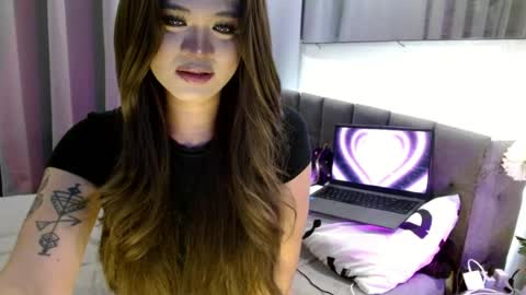 kat online show from August 3, 2:24 pm