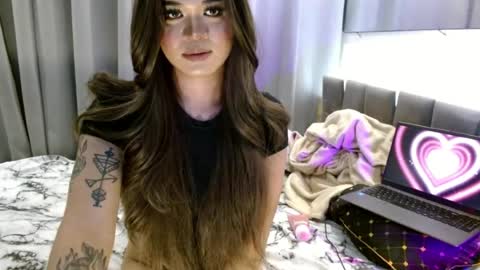 kat online show from August 11, 1:24 pm