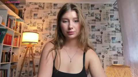katymeaw online show from August 17, 6:40 am