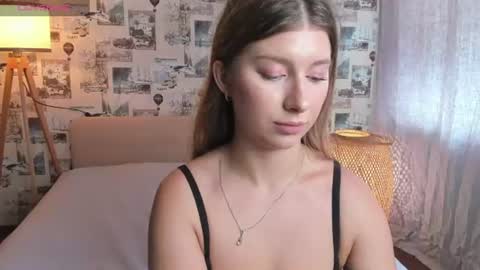 katymeaw online show from August 17, 7:46 am