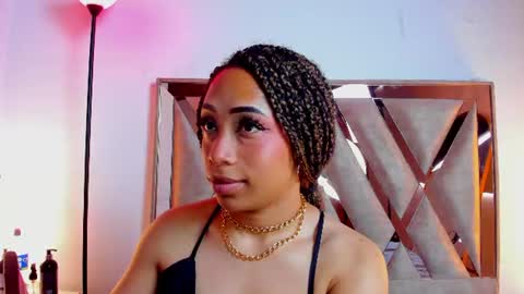 katyortiz online show from August 3, 6:15 pm