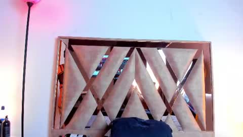 katyortiz online show from August 15, 1:15 pm